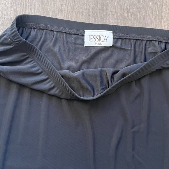 Jessica Plus Black Midi Skirt with Side-Slit & Elastic Waist - Picture 5 of 11